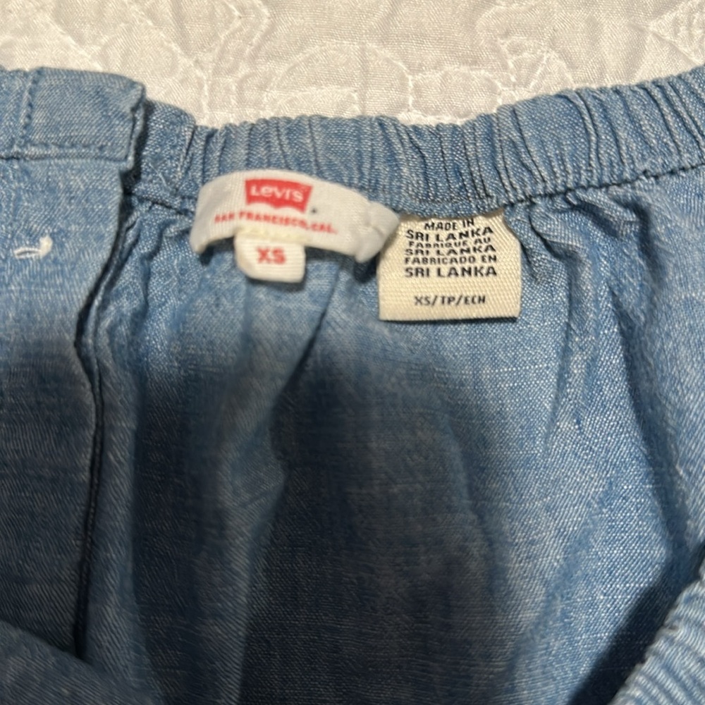 Levi’s XS Denim-colored Top - Picture 3 of 5